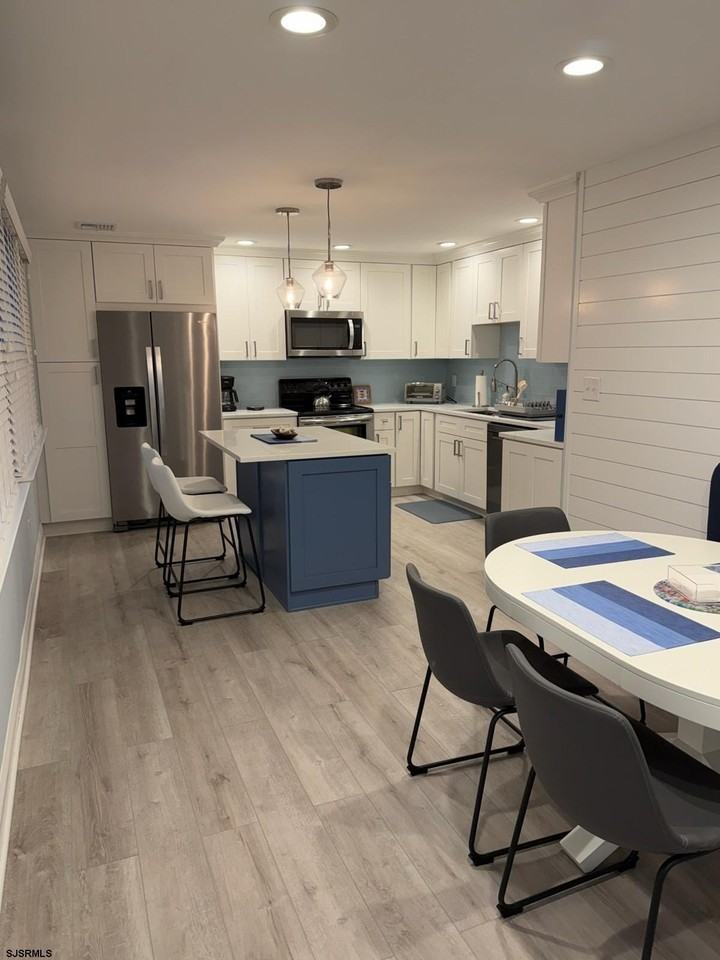 9200 Monmouth Ave #D - Photo 6 of 27