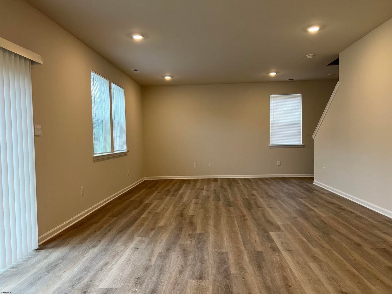 109 Malibu Dr - Photo 4 of 14