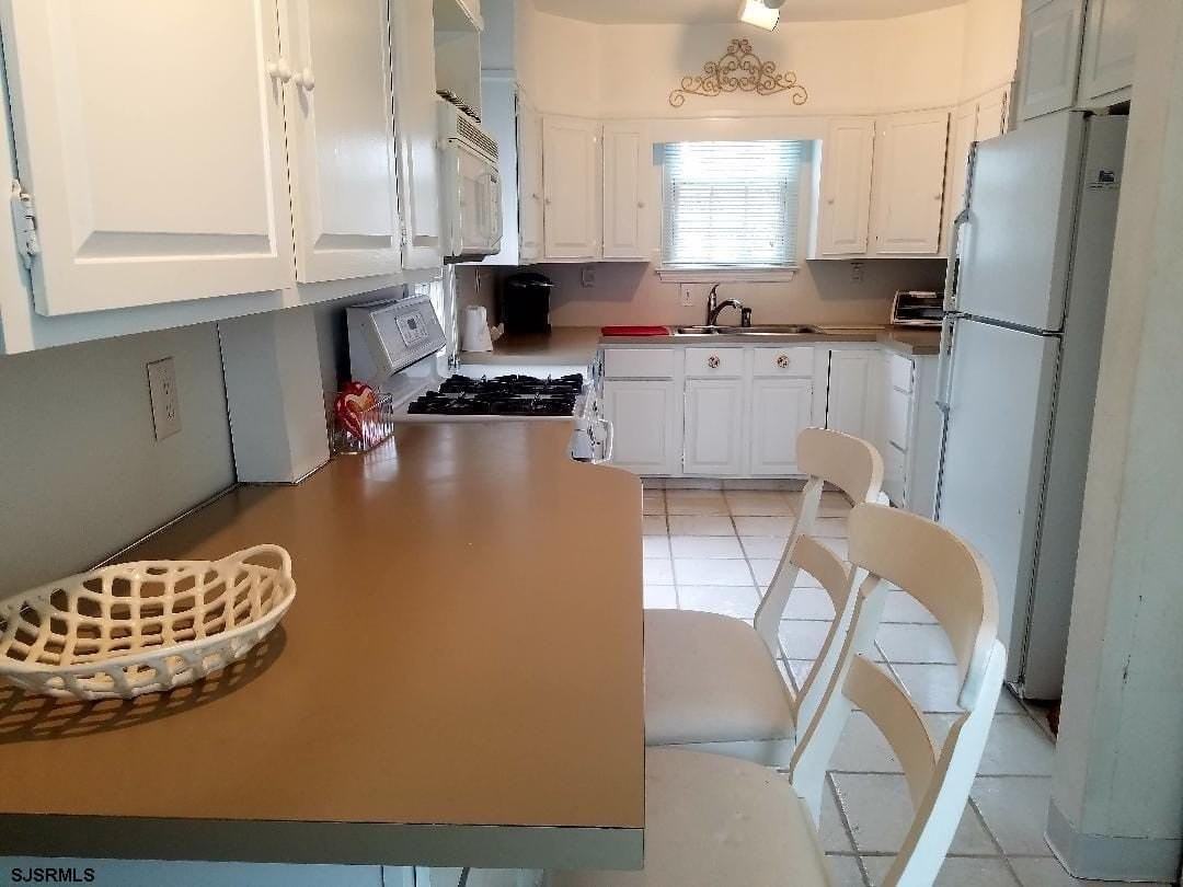 8606 Monmouth Ave - Photo 4 of 25