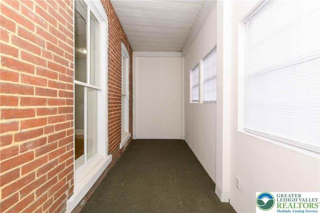 16 Dowell St - Photo 2 of 26