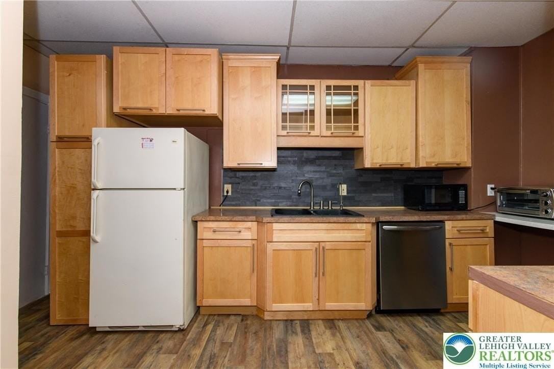 16 Dowell St - Photo 7 of 26