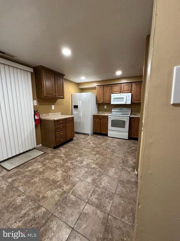 70 Vanderbilt Court - Photo 2 of 14