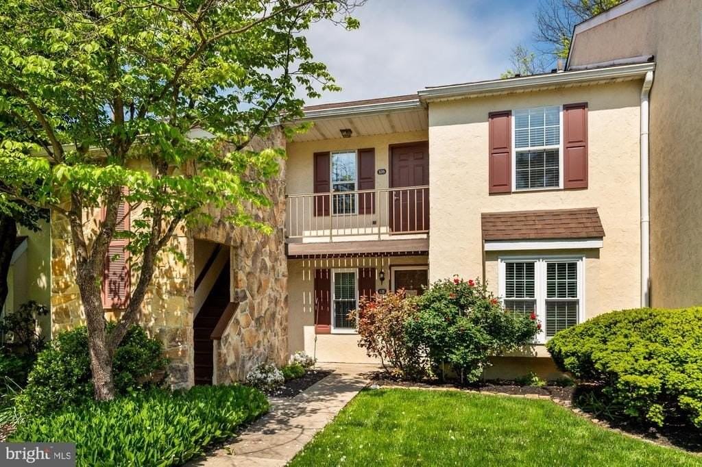 106 Valley Stream Circle