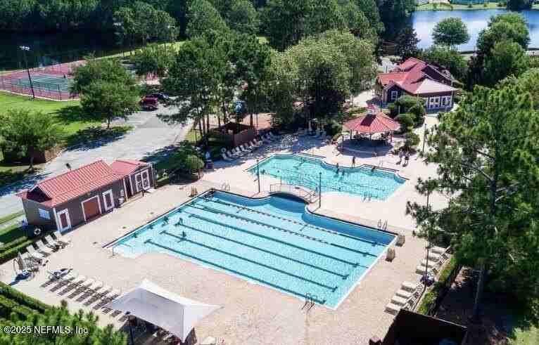 8038 Welbeck Ln - Photo 2 of 37