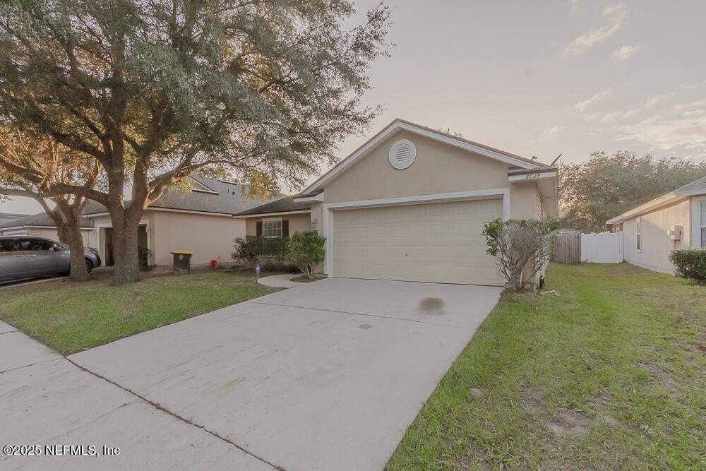 8038 Welbeck Ln - Photo 6 of 37