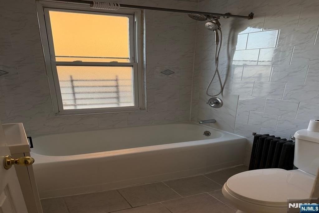 476 476 Main Street 2CD flr - Photo 3 of 8