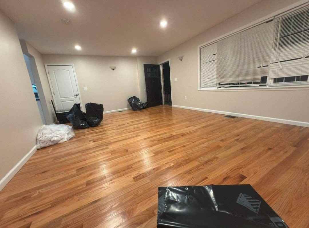 12603 172nd St #1 - Photo 3 of 11