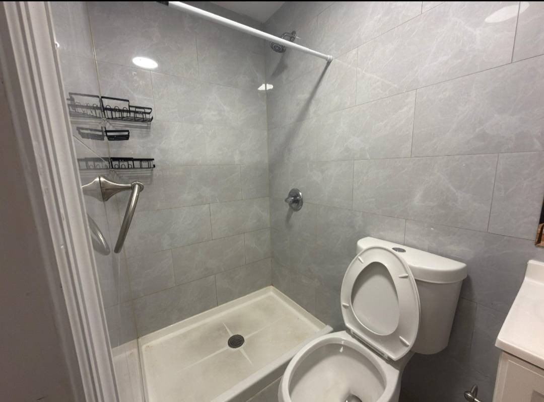 12603 172nd St #1 - Photo 6 of 11