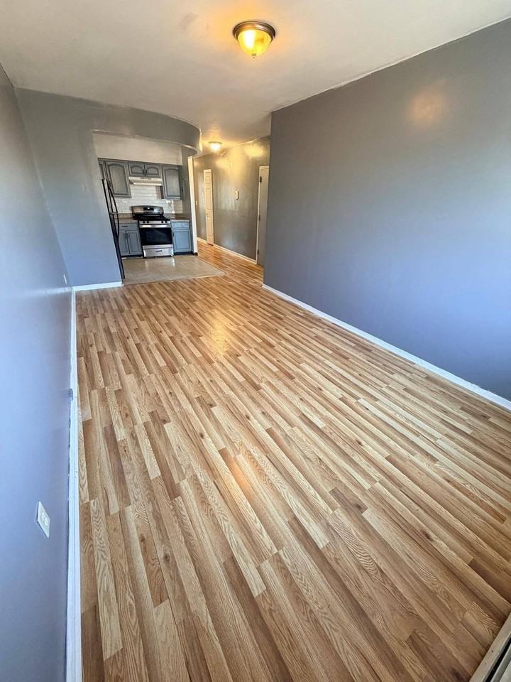 392 Montauk Avenue #2 - Photo 4 of 20