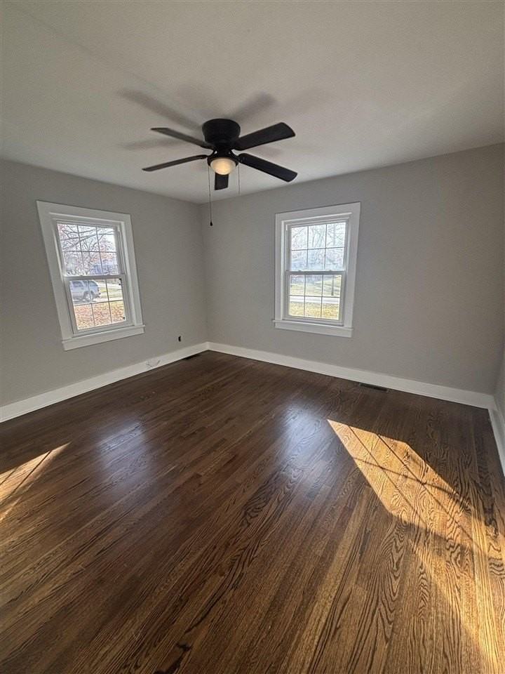 736 Greenlawn Avenue - Photo 3 of 13