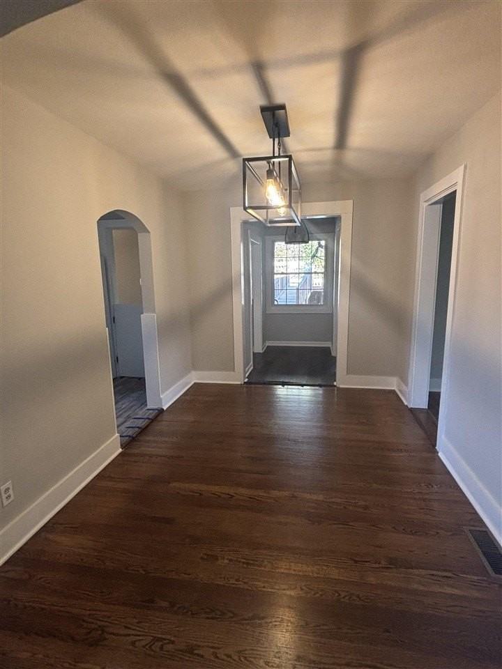 736 Greenlawn Avenue - Photo 5 of 13