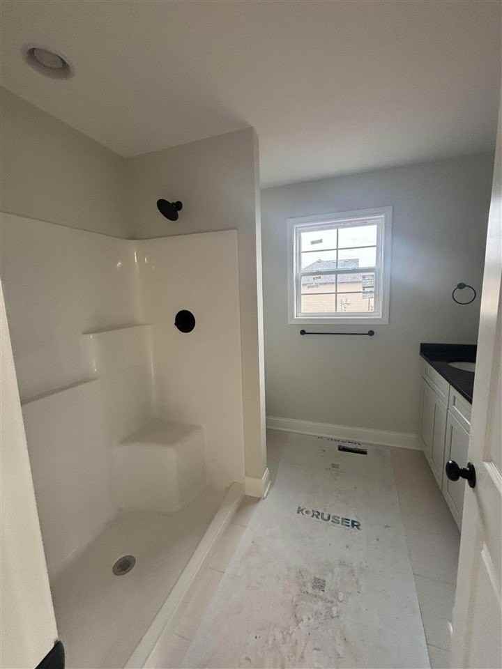 308 Goldenrod St - Photo 3 of 11