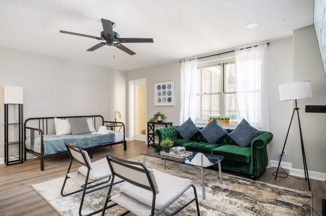 300 Peachtree St #1299377P - Photo 2 of 22