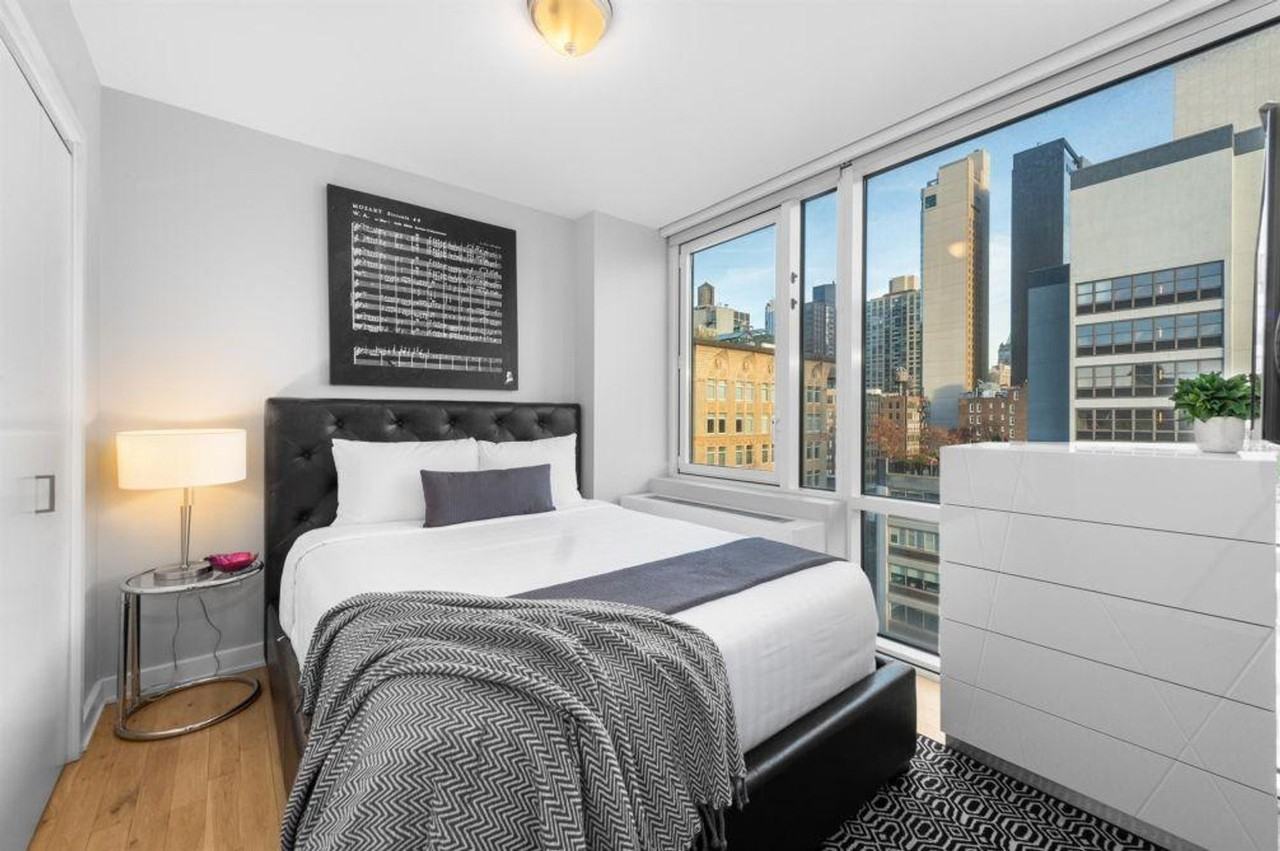 232 7th Avenue #1355925P - Photo 5 of 24