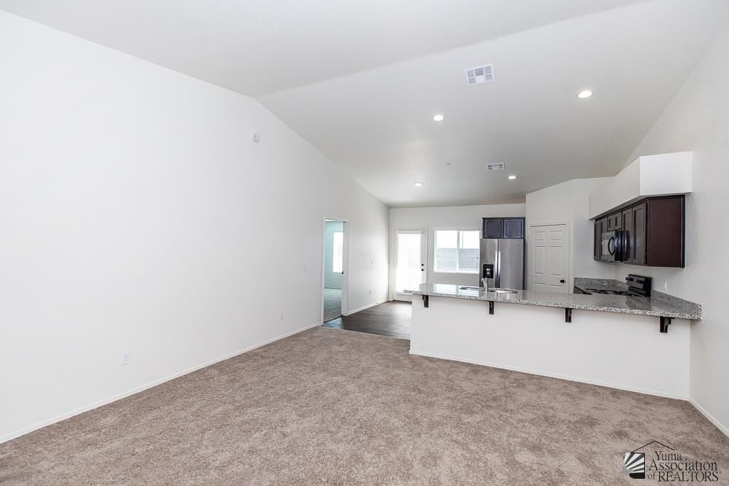 7171 E 38th Ln - Photo 5 of 20