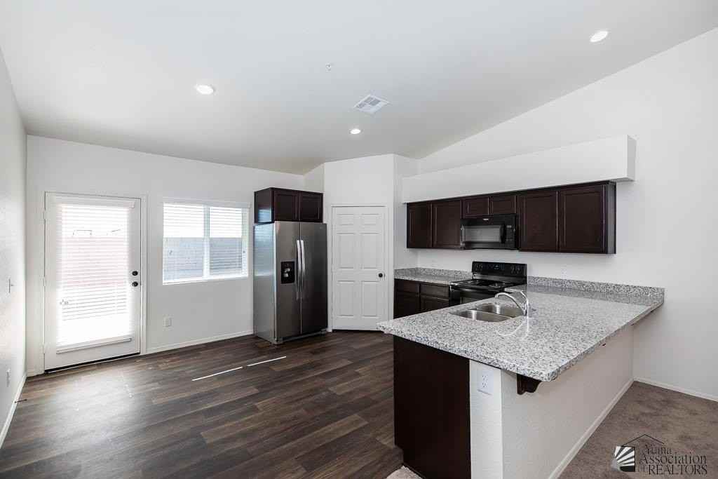 7171 E 38th Ln - Photo 6 of 20