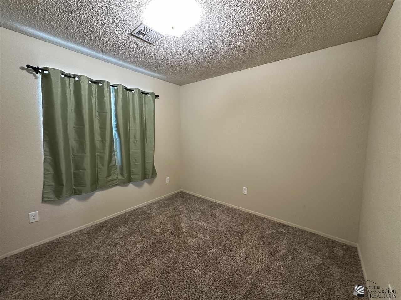 7278 E 39th St - Photo 5 of 12