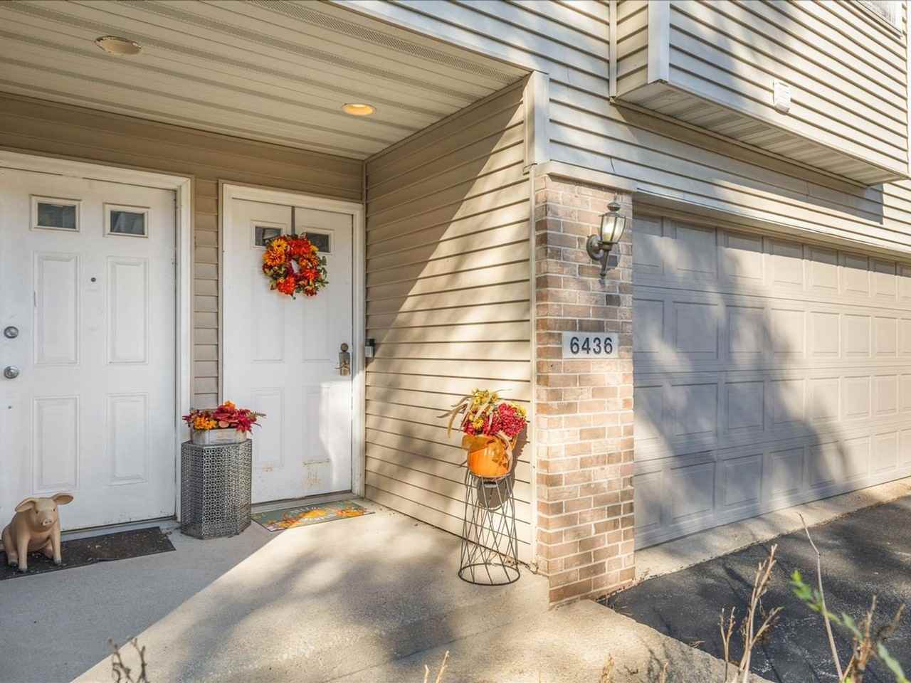 6436 Reanna Way - Photo 2 of 10