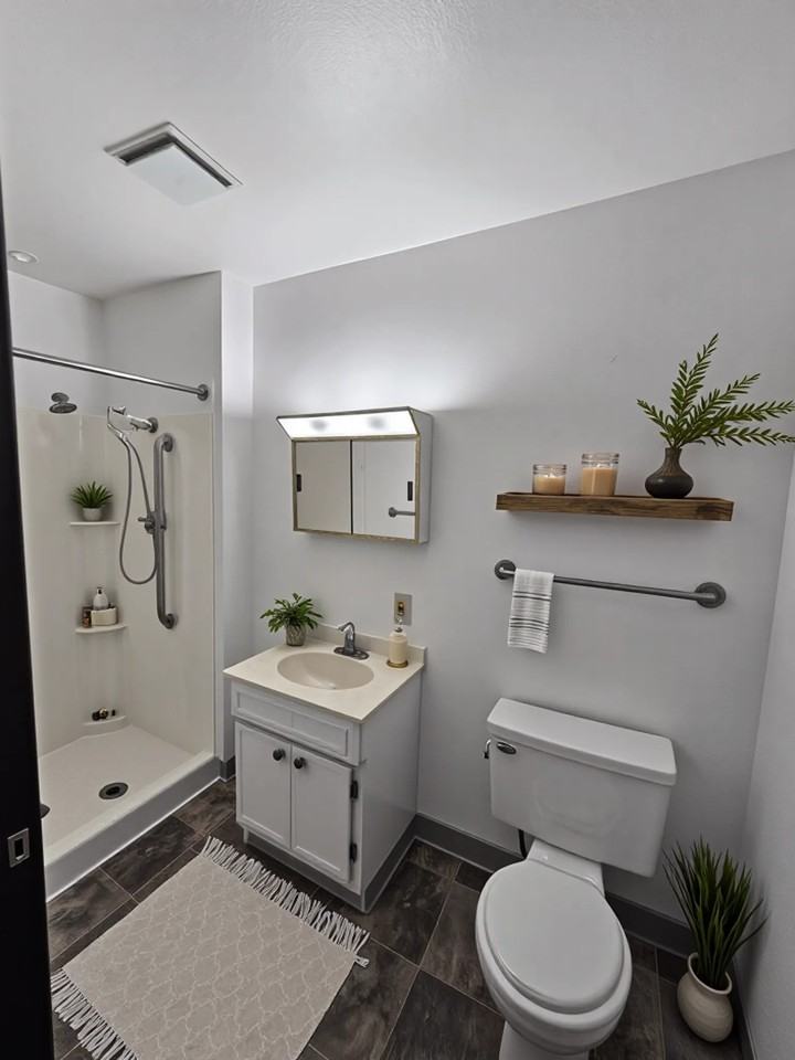 Whispering Pines - Photo 4 of 15