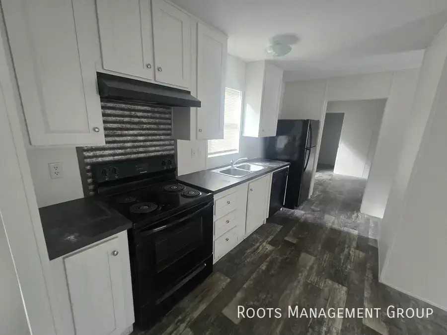 7735 Tara Boulevard - Photo 4 of 21