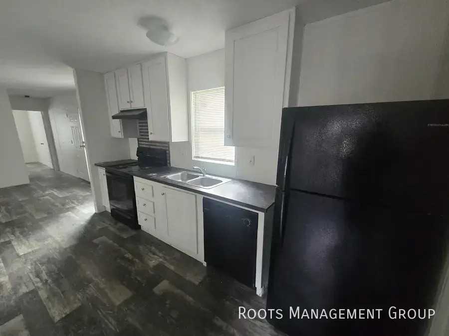 7735 Tara Boulevard - Photo 6 of 21