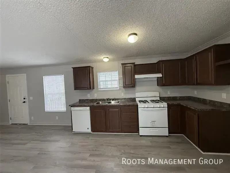 303 Carriage Lane Estates #303