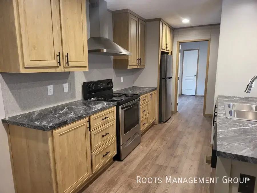 2407 Evergreen St #2407E - Photo 3 of 17