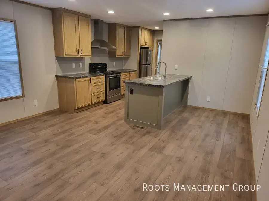 2407 Evergreen St #2407E - Photo 4 of 17