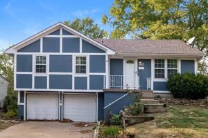 featured image of 902 Ridge Drive