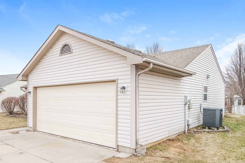 6113 Longmeadow Dr - Photo 4 of 16