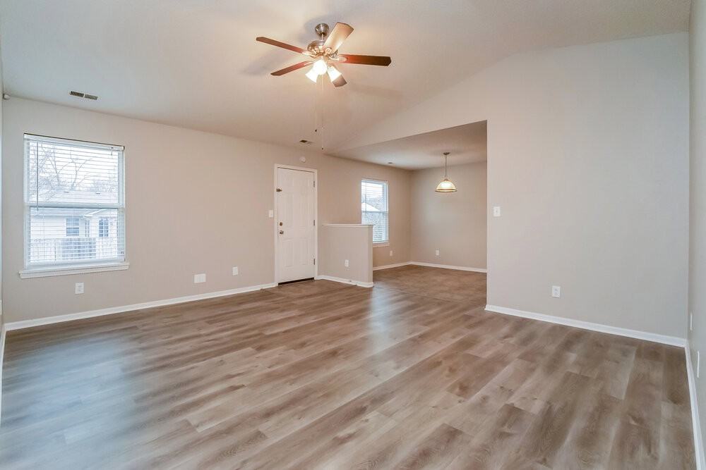 6113 Longmeadow Dr - Photo 5 of 16