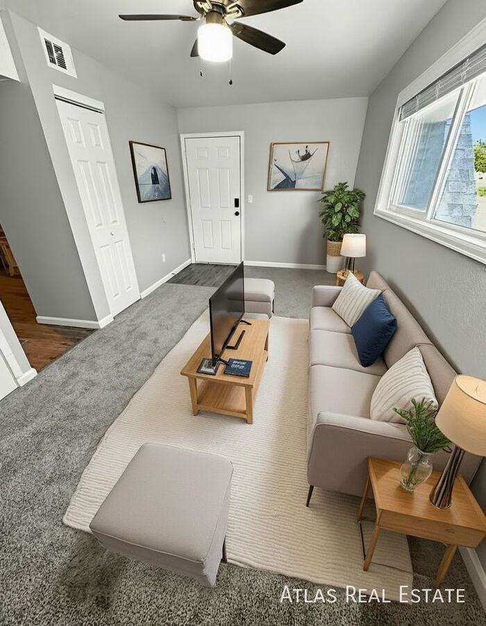 2107 Preuss Road #B - Photo 3 of 18