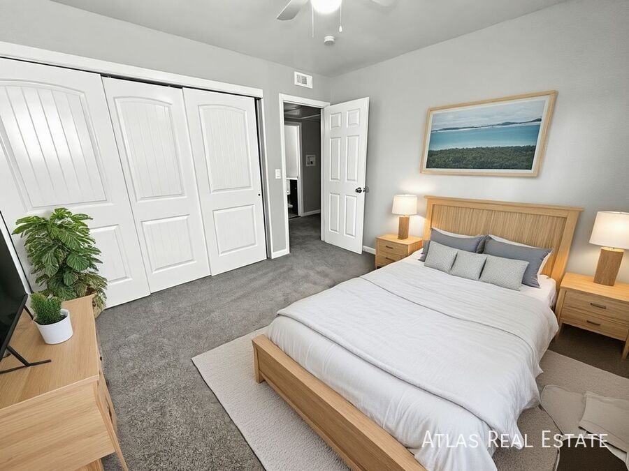 2107 Preuss Road #B - Photo 4 of 18