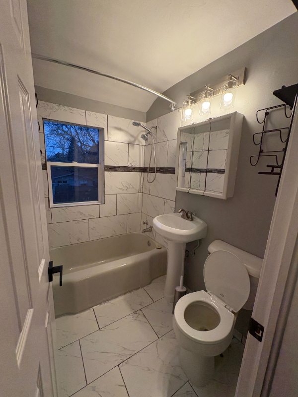 14205 South Wentworth Avenue - Photo 2 of 8