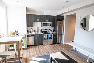 3546 Rue Durocher #2A - Photo 1 of 1