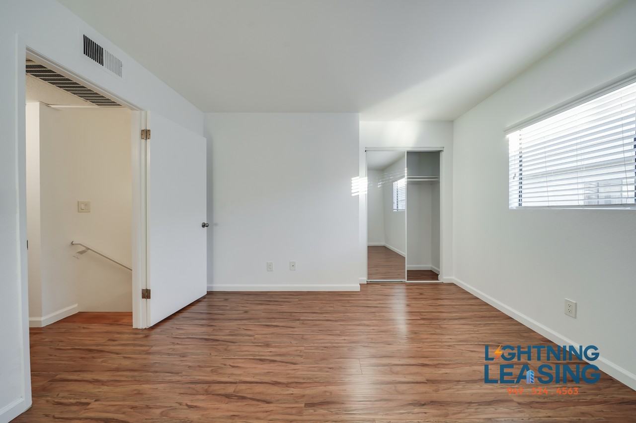 10206 Independence Ave #25A - Photo 7 of 22