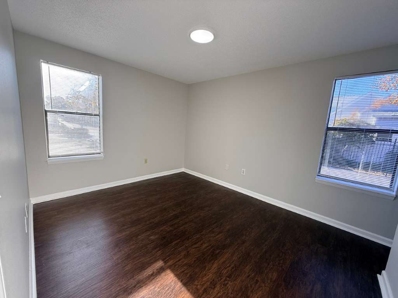 2005 Greens Boulevard #D201 - Photo 6 of 9