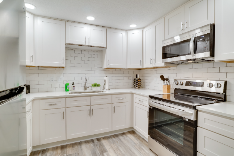 2526 Wintergreen Avenue Northwest