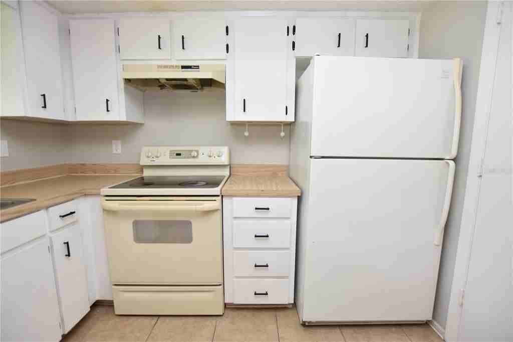 1440 Ridge Lake Court #1440 - Photo 3 of 23