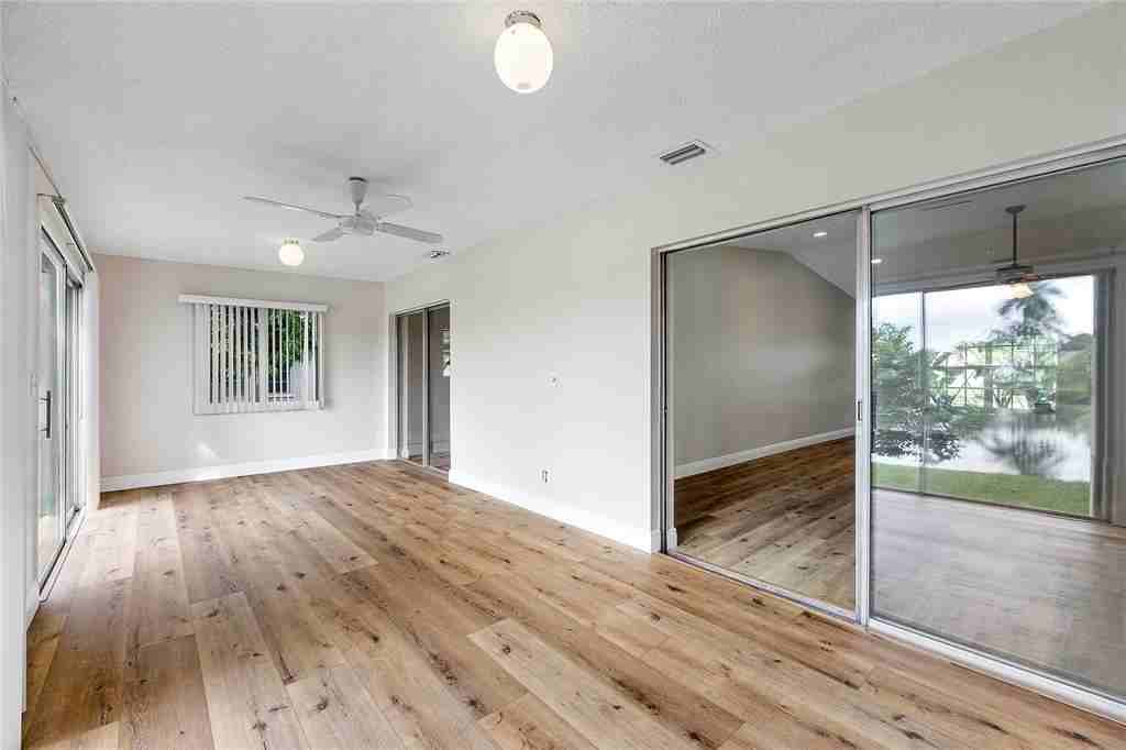 10120 Nw 71st St #10120 - Photo 2 of 26