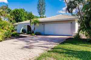 featured image of 904 South Doral Lane #904
