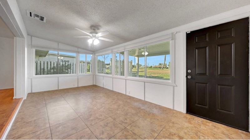 10266 Snead Circle North - Photo 3 of 14