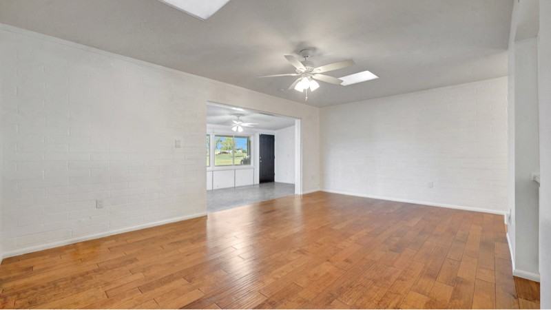 10266 Snead Circle North - Photo 7 of 14