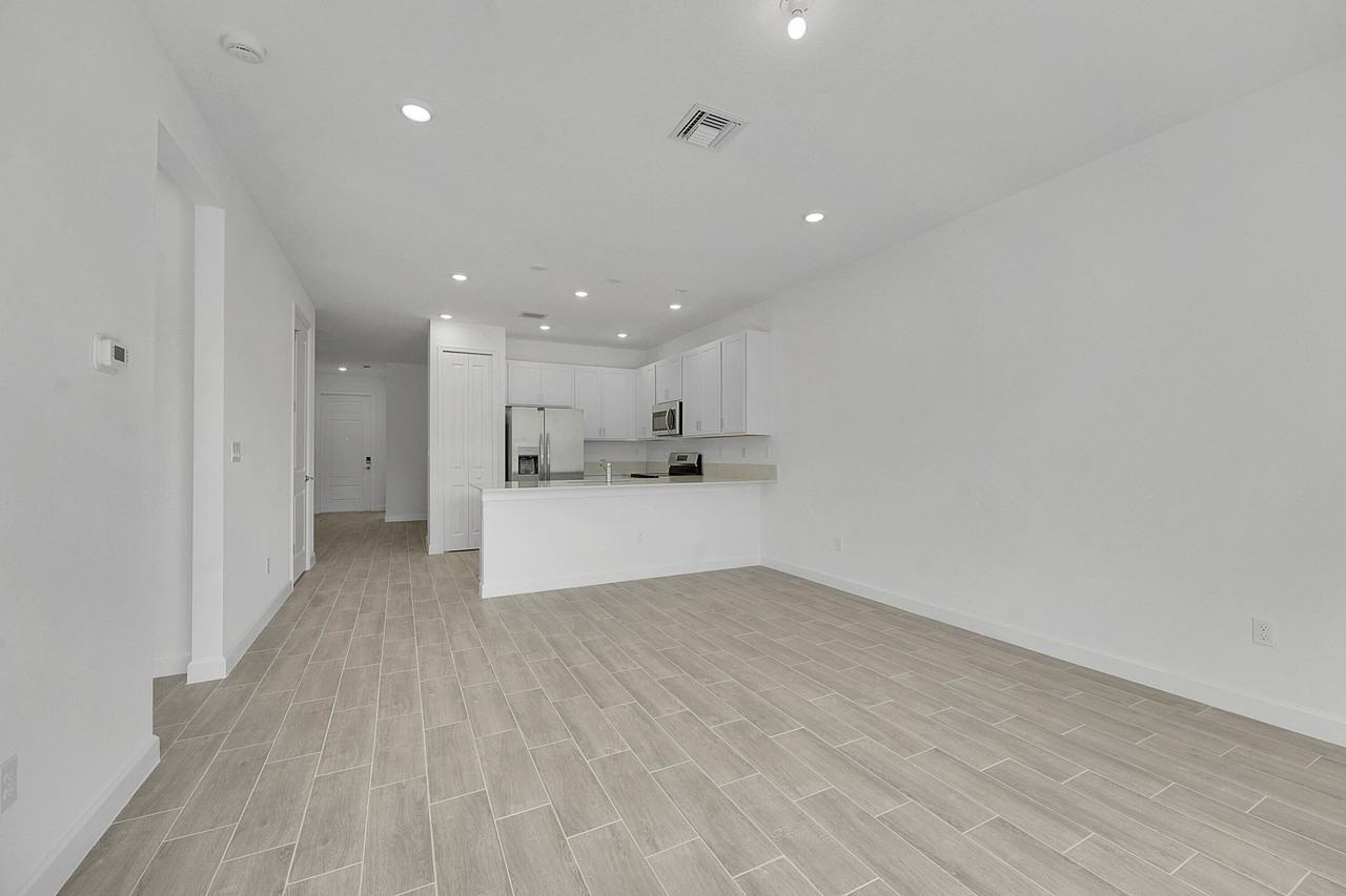 6429 Seabright Ter #6429 - Photo 2 of 22