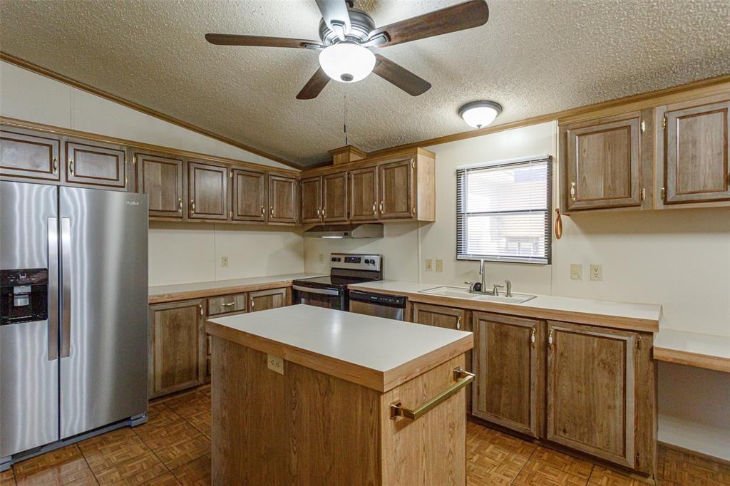 907 Neptune Dr #907 - Photo 2 of 37