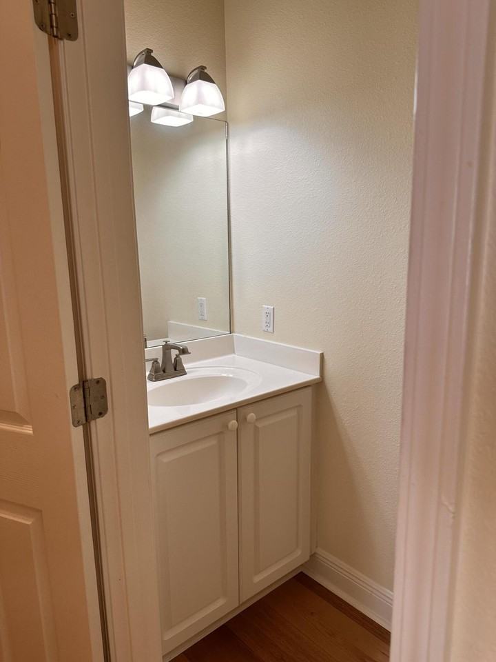 56 Spires Lane #56E16 - Photo 5 of 17