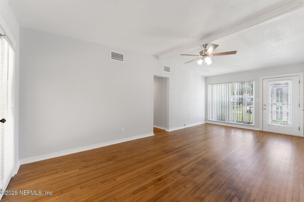 1146 Carthage Drive #1146 - Photo 6 of 23