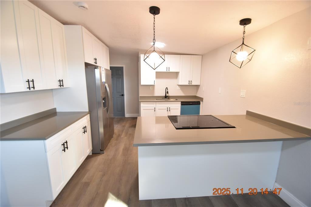 825 Lincoln Avenue #825 - Photo 5 of 29