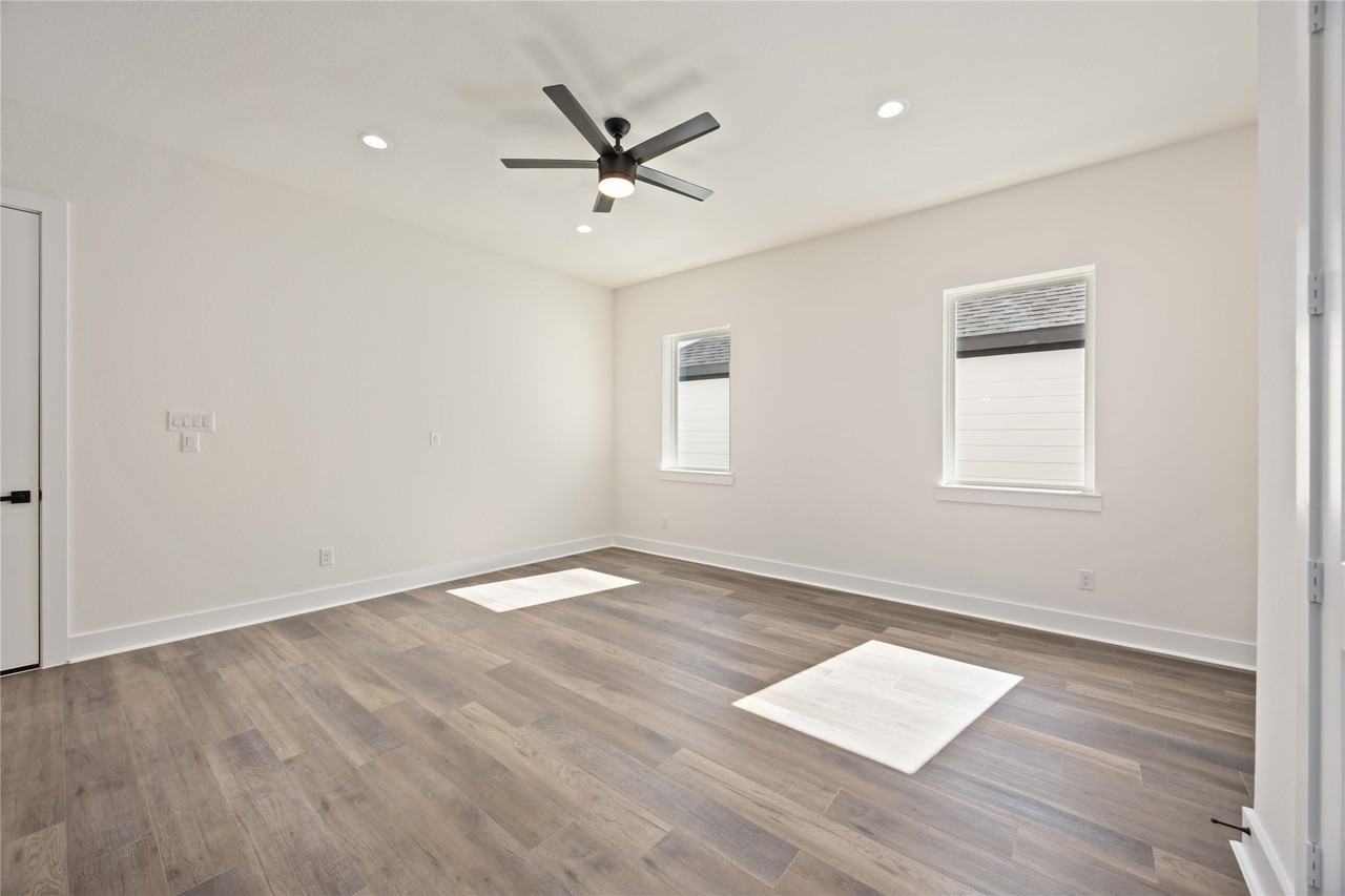 6528 Tuskegee Street #6528A - Photo 3 of 25