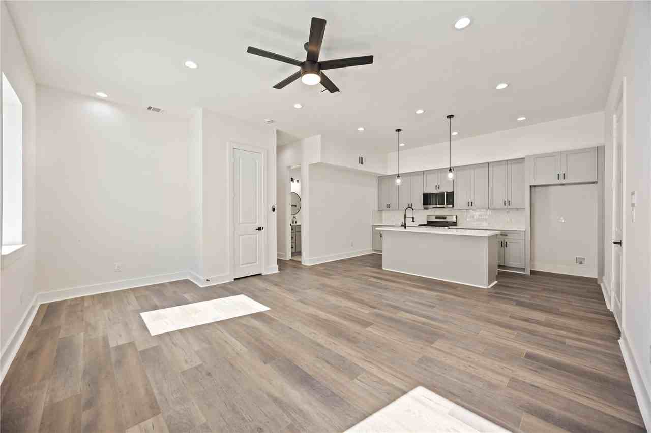 6528 Tuskegee Street #6528A - Photo 5 of 25